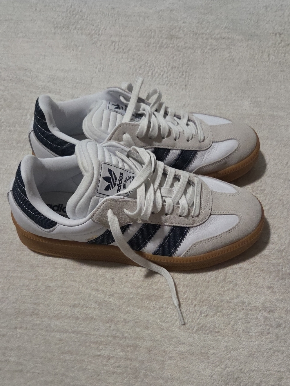 adidas White Sneakers with Navy Stripes and Gum Sole